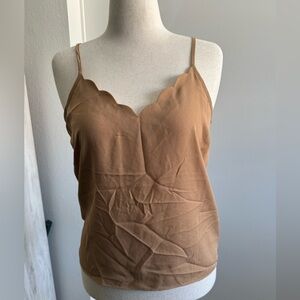 EXPRESS Scalloped Edge Tan Cami Top size Medium. 🤎NWT.
